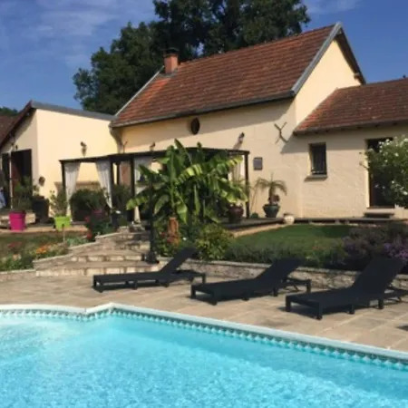 Marcel, Nature Avec Piscine Chauffée